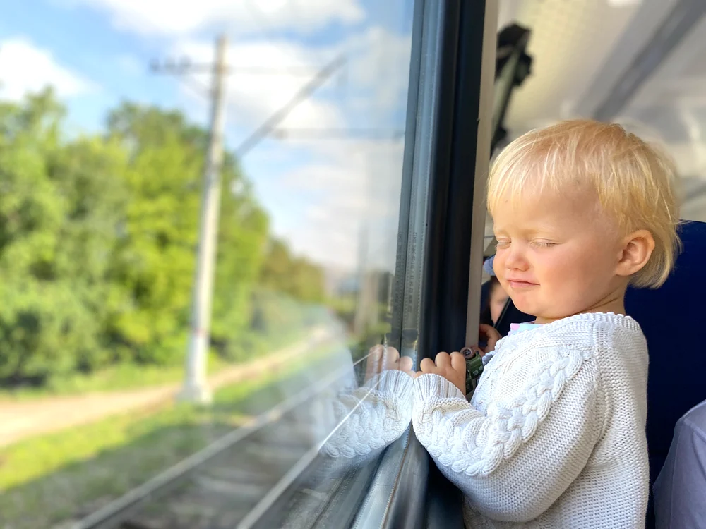Podróże pociągiem z dziećmi - wskazówki i triki